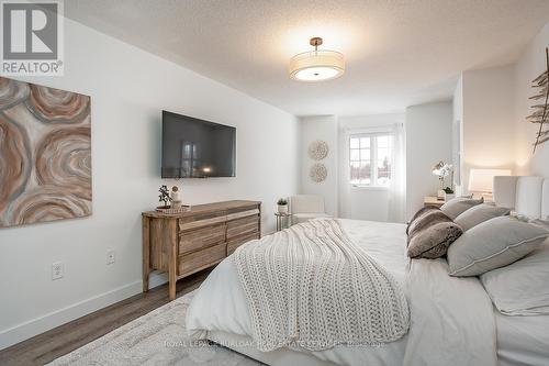 1351 Tobyn Drive, Burlington, ON - Indoor Photo Showing Bedroom