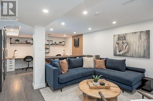 1351 Tobyn Drive, Burlington, ON - Indoor Photo Showing Living Room