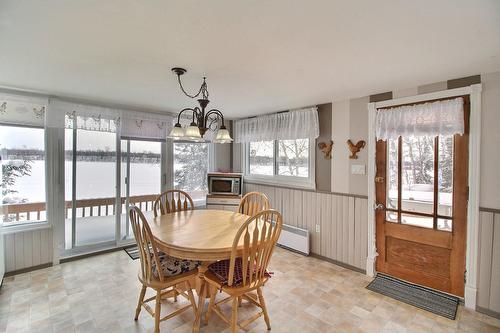 Cuisine - 32 Av. De La Plage, Barraute, QC - Indoor Photo Showing Dining Room