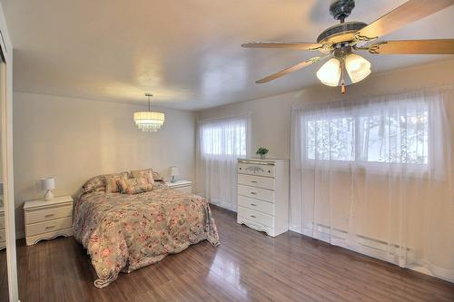 Chambre à coucher principale - 32 Av. De La Plage, Barraute, QC - Indoor Photo Showing Bedroom