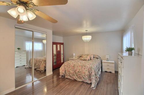Chambre à coucher principale - 32 Av. De La Plage, Barraute, QC - Indoor Photo Showing Bedroom
