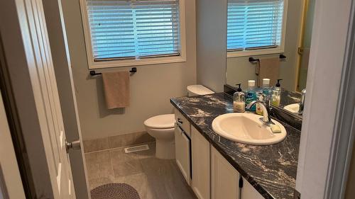 1820 Olympus Way, West Kelowna, BC - Indoor Photo Showing Bathroom