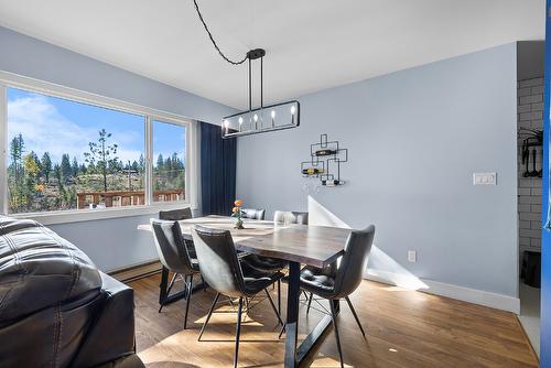7502 Highway 95A, Kimberley, BC - Indoor Photo Showing Dining Room