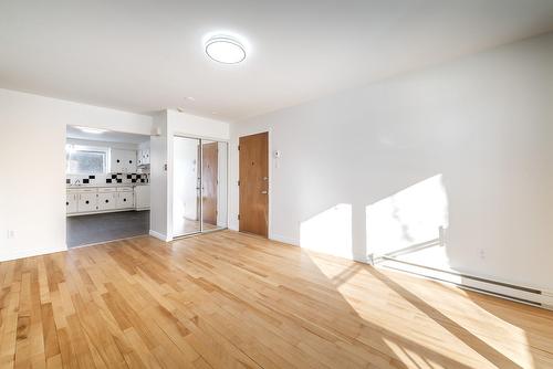 Salon - 5-405 Rue Lamarre, Longueuil (Le Vieux-Longueuil), QC - Indoor Photo Showing Other Room