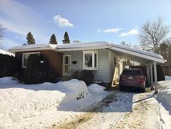 75 Manion Place  Thunder Bay, ON P7A 6Y9