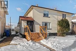 1581 BRUCE AVENUE  Windsor, ON N8X 1Y1