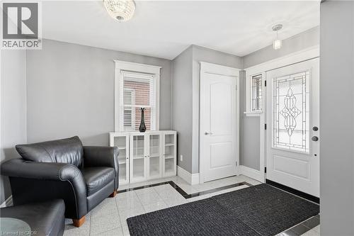 134 Balsam Avenue N, Hamilton, ON - Indoor