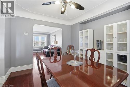 134 Balsam Avenue N, Hamilton, ON - Indoor Photo Showing Dining Room