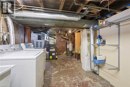 134 Balsam Avenue N, Hamilton, ON - Indoor Photo Showing Laundry Room