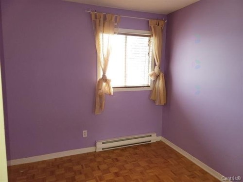 Chambre à coucher - 13482 Rue Brault, Mirabel, QC - Indoor Photo Showing Other Room