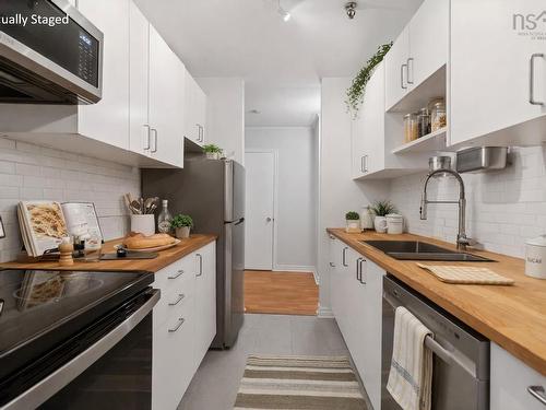 403 15 Langbrae Drive, Halifax, NS 