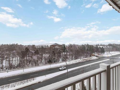 403 15 Langbrae Drive, Halifax, NS 