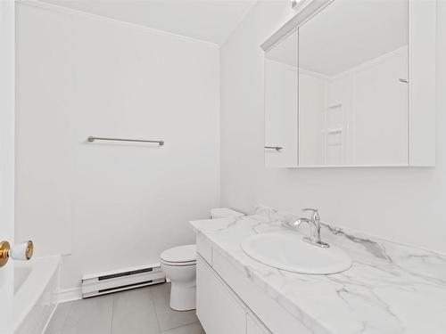 403 15 Langbrae Drive, Halifax, NS 