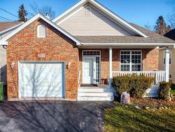 276 Summer Field Way  Dartmouth, NS B2W 6M7