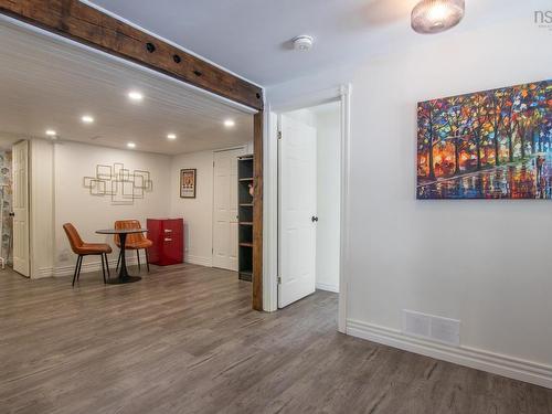 6 Devonport Avenue, Fall River, NS 