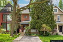 22 SIMPSON AVENUE  Toronto, ON M4K 1A2