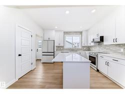 2332 159 ST SW  Edmonton, AB T6W 5K5