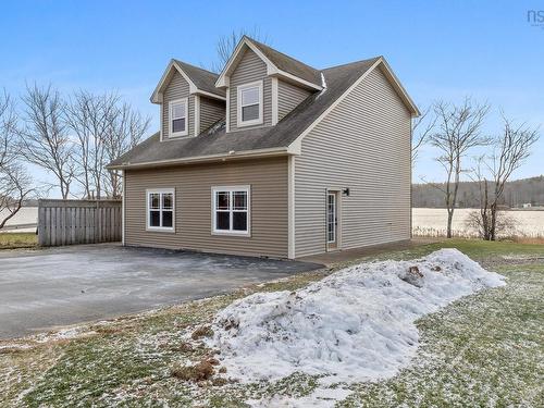 3175 Highway 2, Fall River, NS 