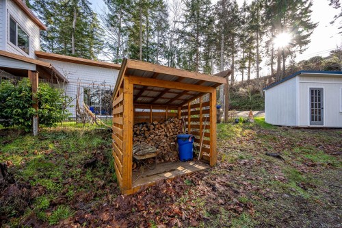 1426 Wilkinson Rd, Comox, BC 