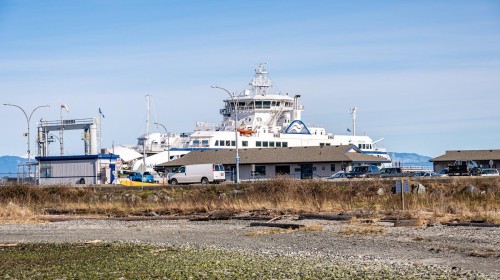 1426 Wilkinson Rd, Comox, BC 