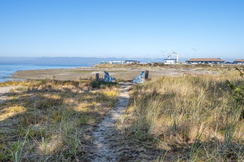 1426 Wilkinson Rd, Comox, BC 