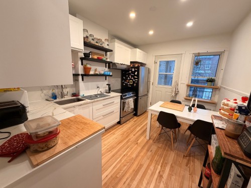 Cuisine - 1007 Av. Brown, Montréal (Verdun/Île-Des-Soeurs), QC - Indoor