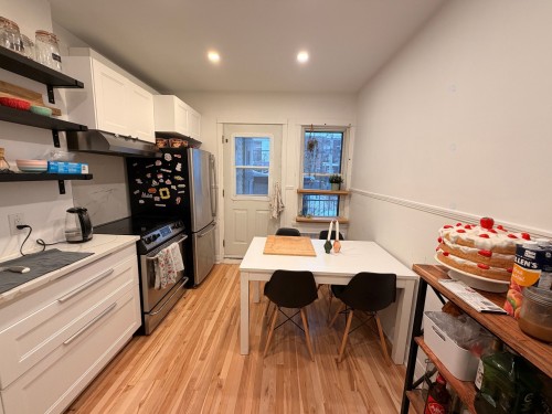 Cuisine - 1007 Av. Brown, Montréal (Verdun/Île-Des-Soeurs), QC - Indoor