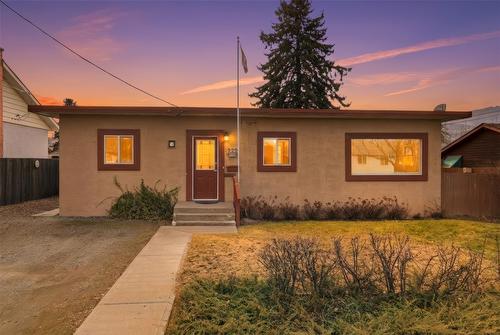 222 FORT Avenue  Kamloops, BC V2B 1H3