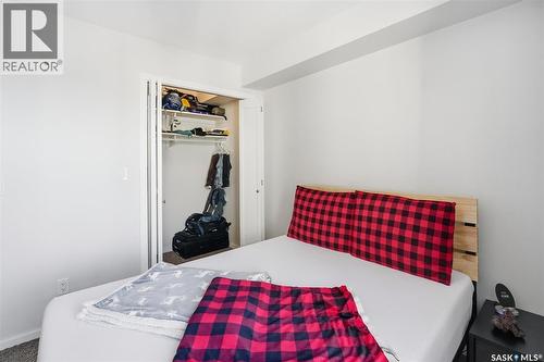 408 230 Slimmon Road, Saskatoon, SK - Indoor Photo Showing Bedroom