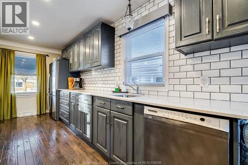 1114 Parkview, Windsor, ON - Indoor Photo Showing Kitchen