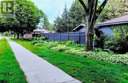 1114 Parkview, Windsor, ON - Outdoor