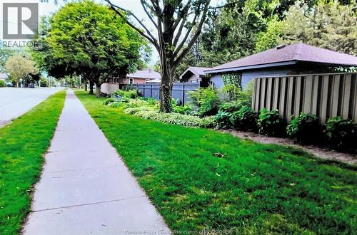 1114 Parkview, Windsor, ON - Outdoor
