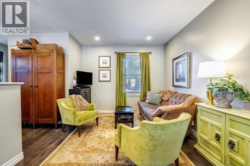 1114 Parkview, Windsor, ON - Indoor