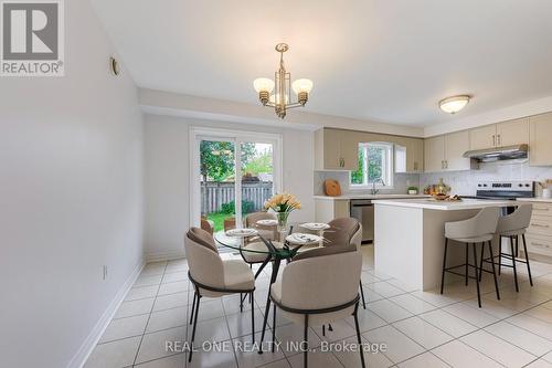 5192 Castlefield Drive, Mississauga, ON - Indoor Photo Showing Dining Room