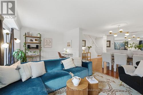 43 Maple Branch Path, Toronto, ON - Indoor Photo Showing Living Room