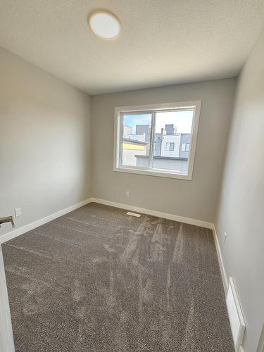 8069-8073  Cedric Mah Rd, Edmonton, AB - Indoor Photo Showing Other Room