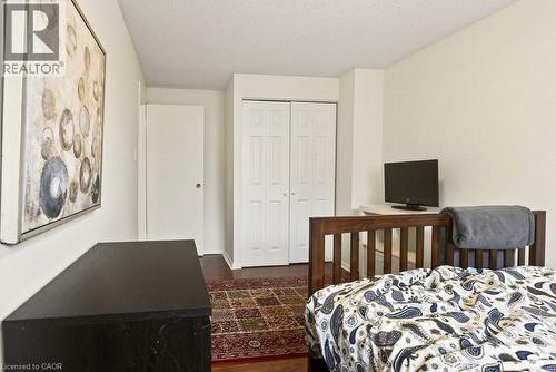 82 San Remo Drive, Hamilton, ON - Indoor Photo Showing Bedroom