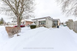 55 Watercliffe Road  Toronto, ON M9W 4E9