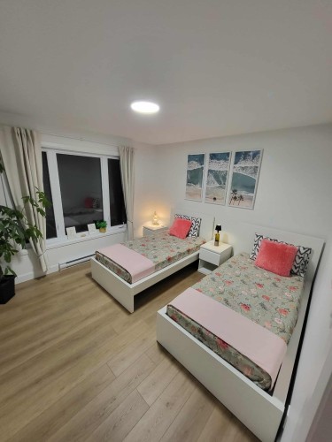 Chambre à coucher - 1844 Ch. Lakeshore, Clarenceville, QC - Indoor Photo Showing Bedroom