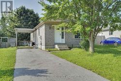330 FLEMING DRIVE  London East (East D), ON N5V 4Y6