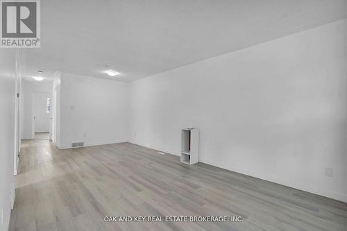330 Fleming Drive, London East (East D), ON - Indoor Photo Showing Other Room