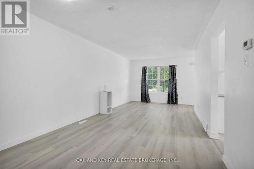 330 Fleming Drive, London East (East D), ON - Indoor Photo Showing Other Room