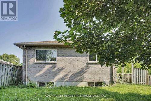 330 Fleming Drive, London East (East D), ON - Outdoor