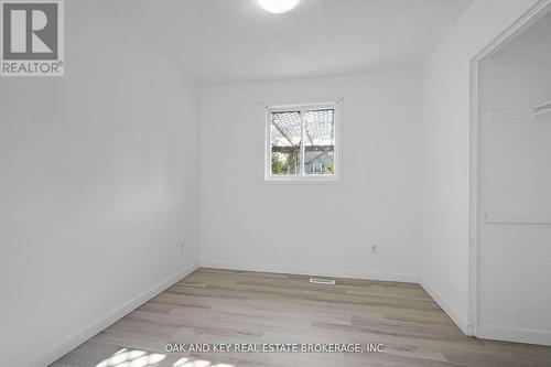 330 Fleming Drive, London East (East D), ON - Indoor Photo Showing Other Room