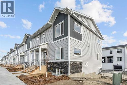 1115, 25 Wildwoods Court SW  Airdrie, AB T4B 5V7