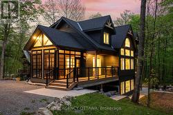 36 CRESTVIEW DRIVE  Greater Madawaska, ON K0J 1H0