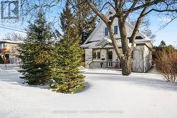 90 WITHROW AVENUE  Ottawa, ON K2G 2J5