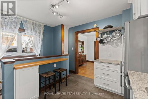 92 Third Avenue, Ottawa, ON - Indoor