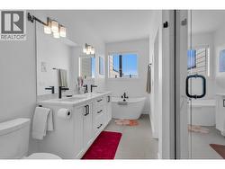 separate shower and soaker tub - 