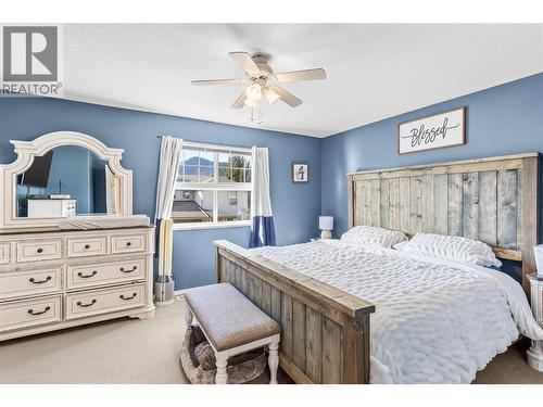 2395 Pleasant Valley Road Unit# 14, Armstrong, BC - Indoor Photo Showing Bedroom